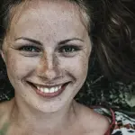 Denti bianchi? Non esistono! La scala VITA e la valutazione del colore dei tuoi denti